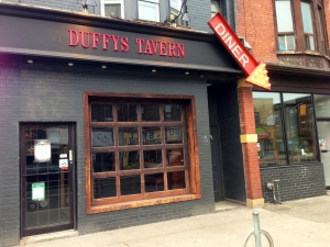 duffy's tavern toronto bar (10)